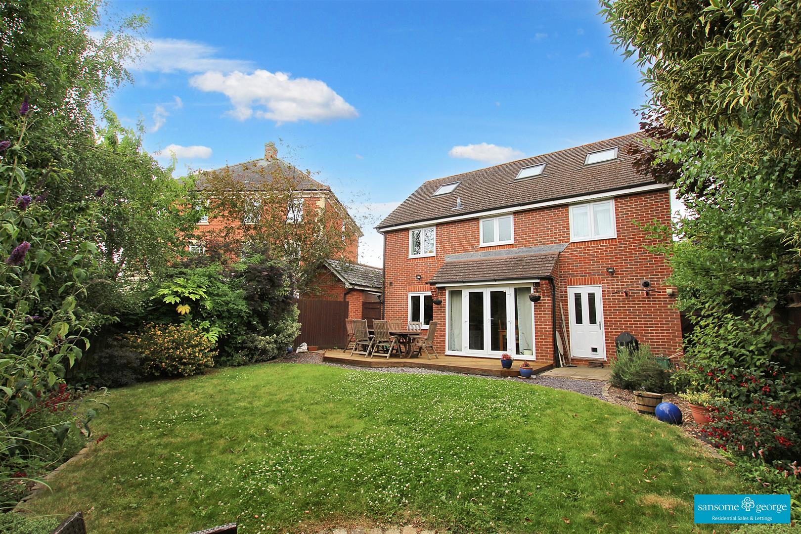 Woodthorne Close, Tilehurst, Tilehurst Reading
